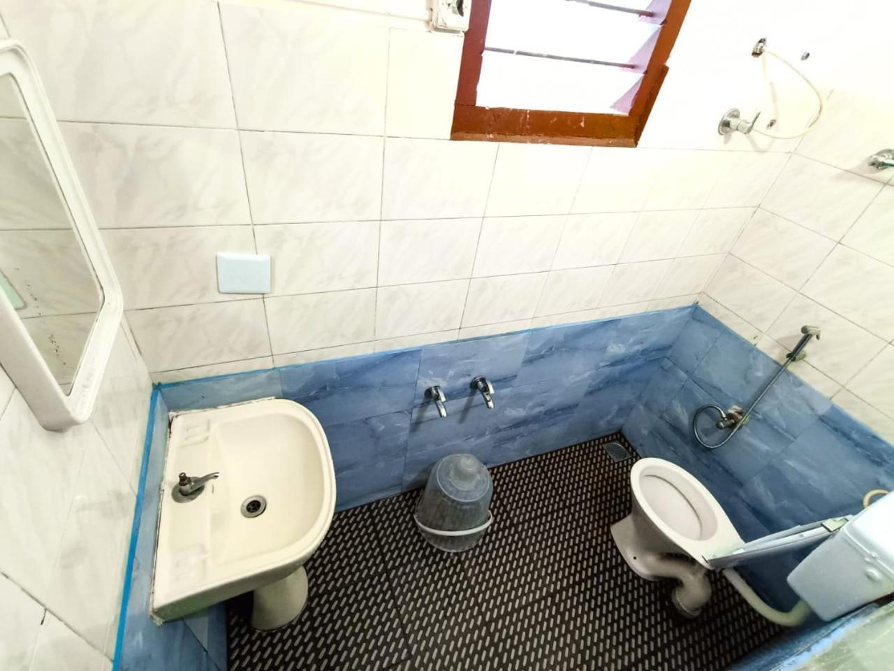 Swarna Tourist Home Муннар Экстерьер фото